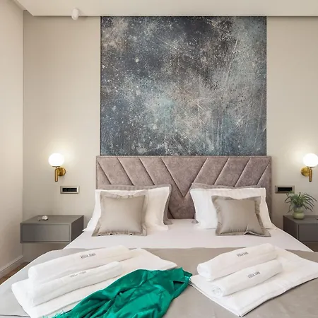 빌라 Beachfront Ines With Pool Kaštela