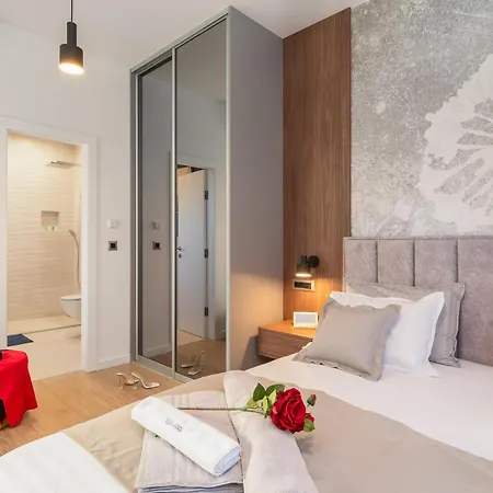 Villa Beachfront Ines With Pool Kastela