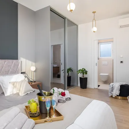 Beachfront Ines With Pool Villa