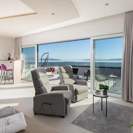 Beachfront Ines With Pool Villa *