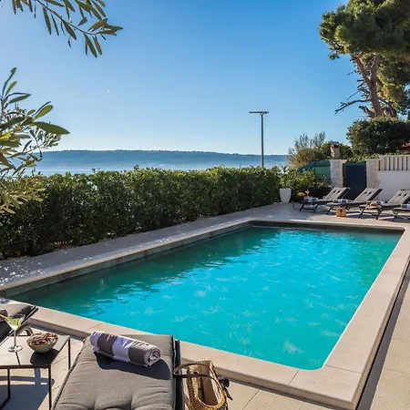 Beachfront Ines With Pool * Kastela