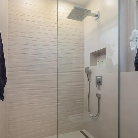 Villa Beachfront Ines With Pool Kastela