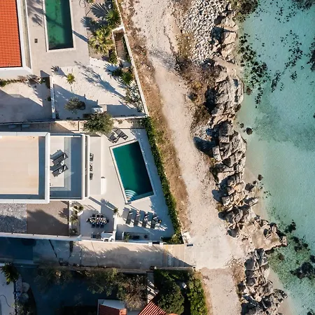 Beachfront Ines With Pool * Kastela