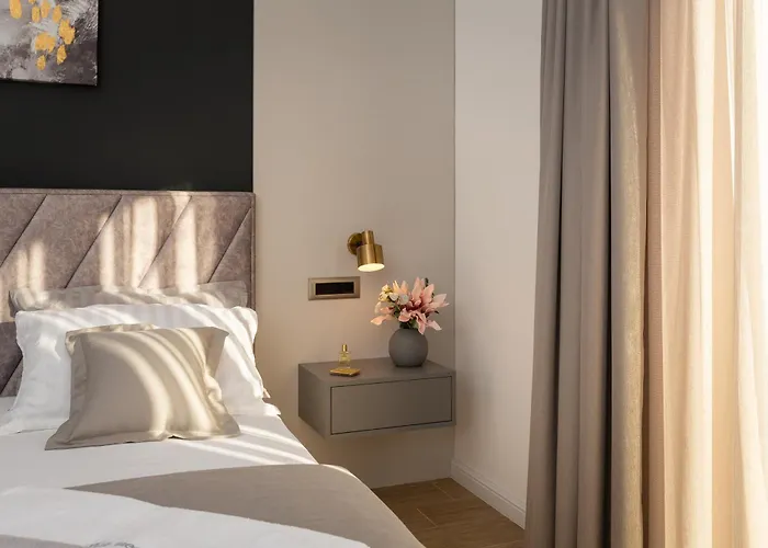 Villa Beachfront Ines With Pool