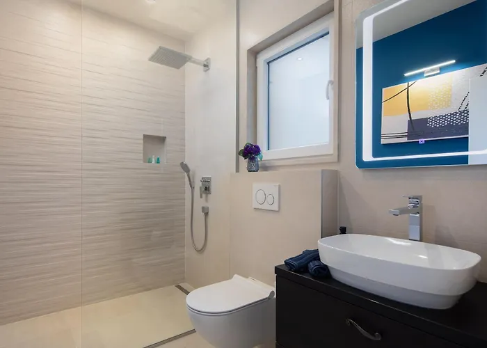 Villa Beachfront Ines With Pool