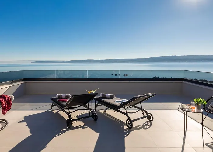 Beachfront Ines With Pool Villa Kaštela