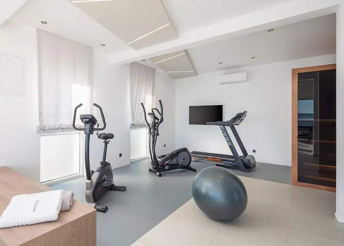 Beachfront Ines With Pool Villa