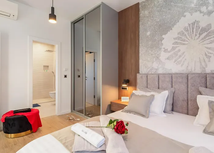 Villa Beachfront Ines With Pool Kaštela