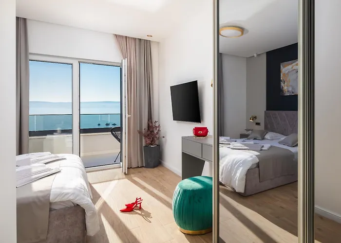 Villa Beachfront Ines With Pool Kaštela