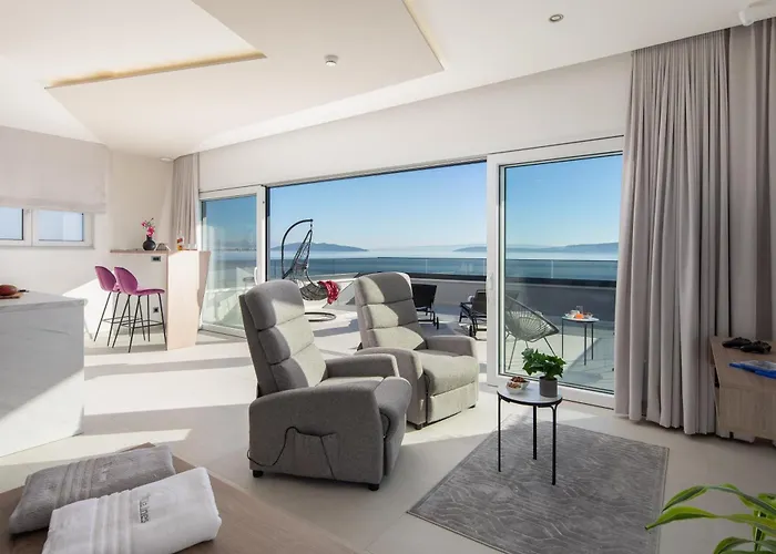 Beachfront Ines With Pool Villa *